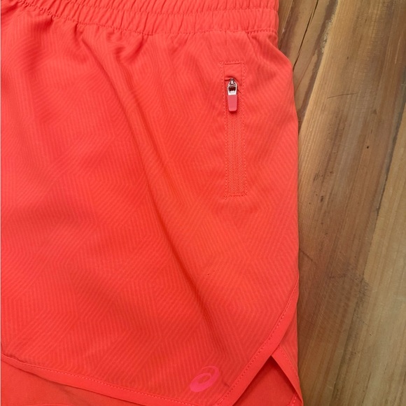 Asics Women's Vibrant Coral Athletic Running Shorts Size L - Picture 8 of 9